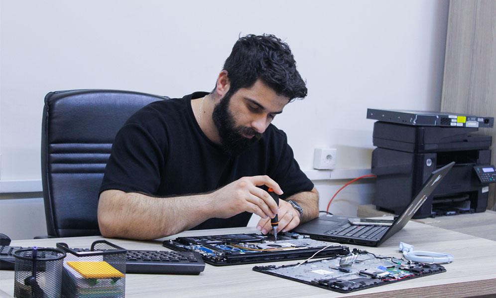 Şirkətlər Qrupumuzda 1 iş günü