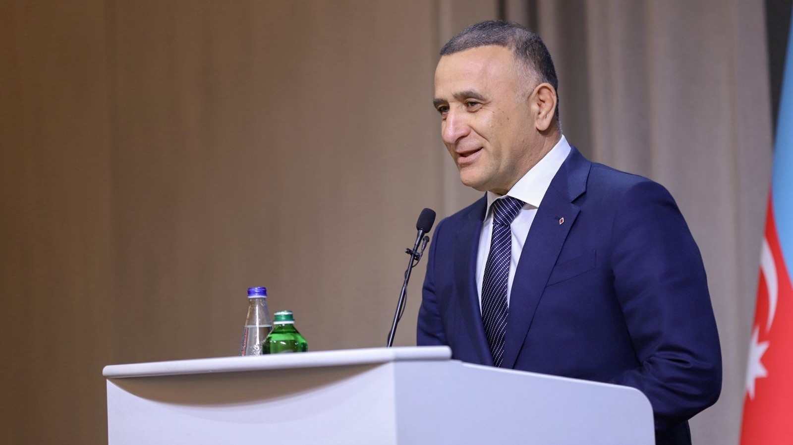 Aydın Talıbov məzunu olduğu AzMİU-nun 50 illik yubileyində iştirak etdi