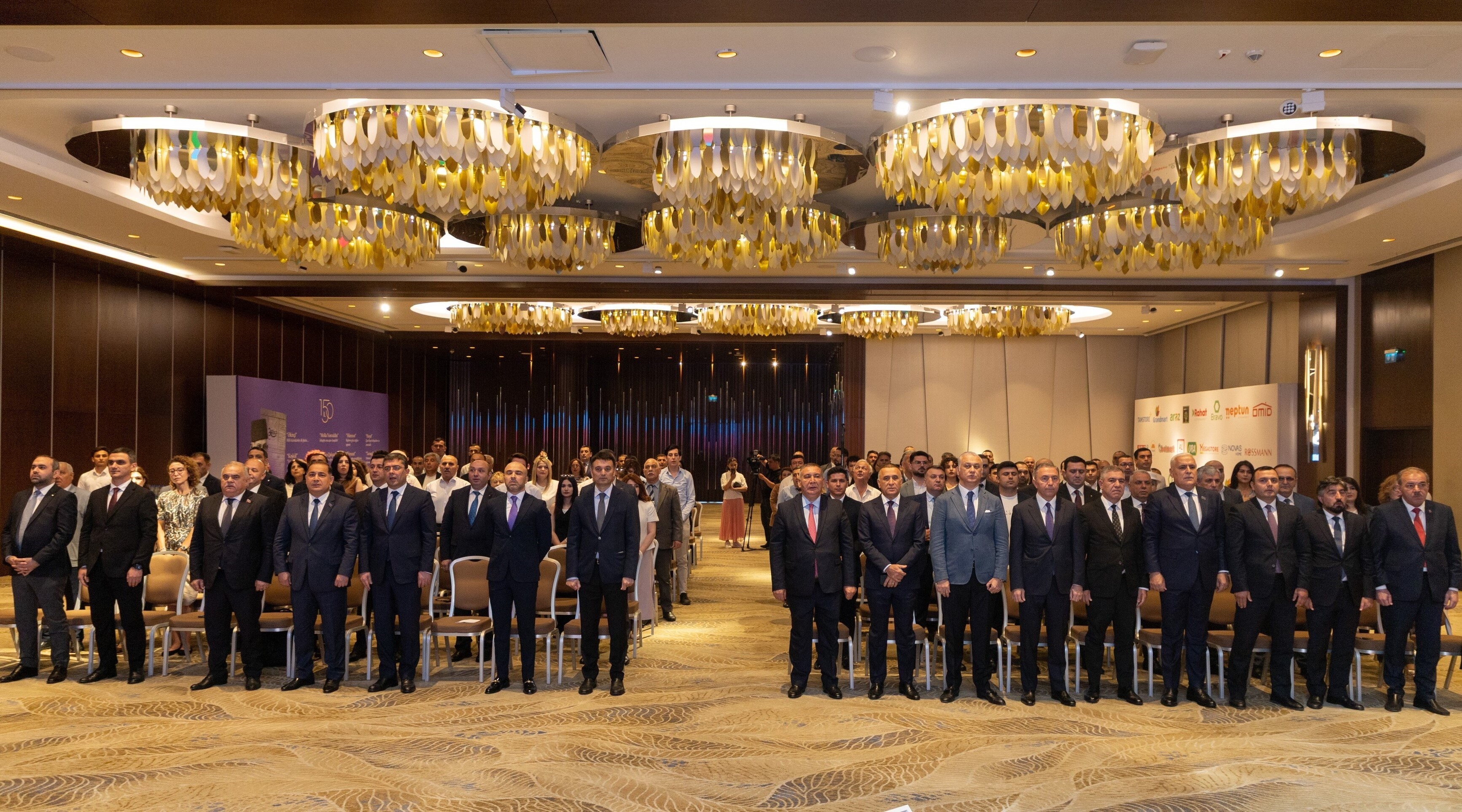 TŞİİB, Mətbuat Şurası və Veysəloğlu Şirkətlər Qrupu müsabiqə iştirakçıları olan jurnalistləri mükafatlandırdı