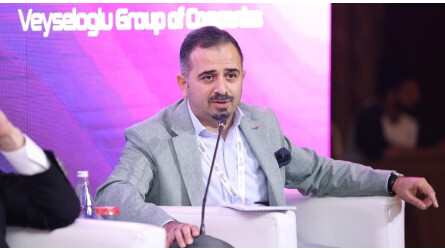 Veysəloğlu Şirkətlər Qrupunun İR direktoru beynəlxalq sammitdə strateji liderliklə bağlı yeni yanaşma ortaya qoydu