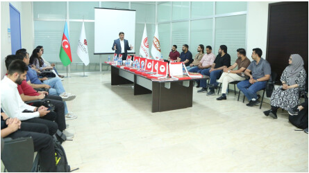 Pakistanlı MBA tələbələri “Ulduz” şokolad fabrikində istehsalat turunda iştirak ediblər